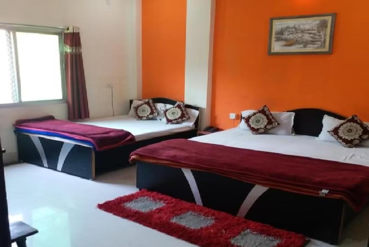 Goroomgo New Ashiyana Palace Варанаси Екстериор снимка